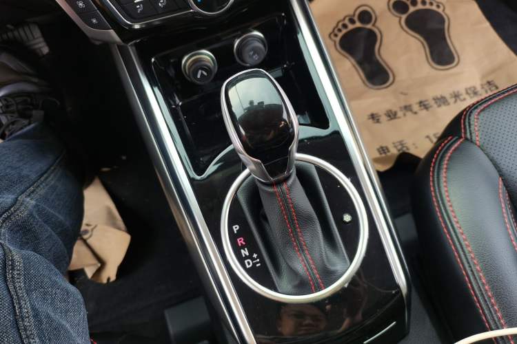 Used Zotye Domy X5 2015 1.5T CVT Landlord Edition China V Standard Gear Lever