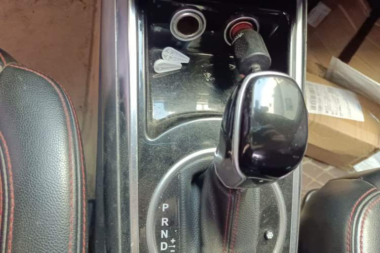 Used Zotye Domy X5 2015 1.5T CVT Landlord Model China IV Standard Gear Lever
