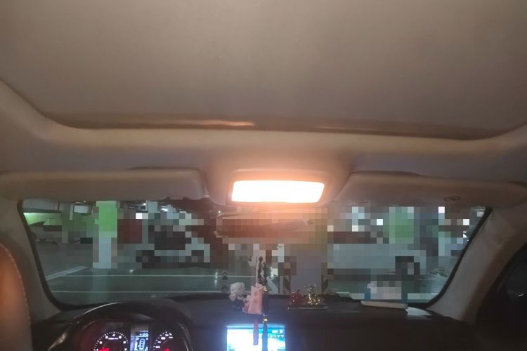 Used Zotye Domy X5 2015 1.5T Manual Luxury Model China V Standard Headliner