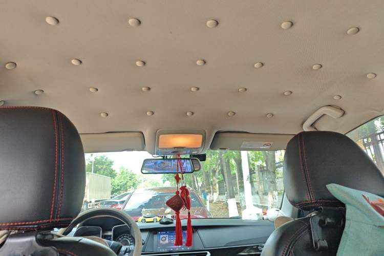 Used Zotye Domy X5 2015 1.5T Manual Luxury Version China IV Standard Headliner