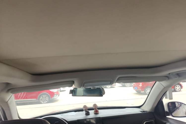 Used Zotye Domy X5 2015 1.5T CVT ZhiXian Trim China V Standard Headliner