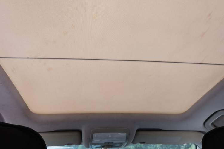 Used Zotye Domy X5 2015 1.5T CVT ZhiXian Model China IV Standard Headliner
