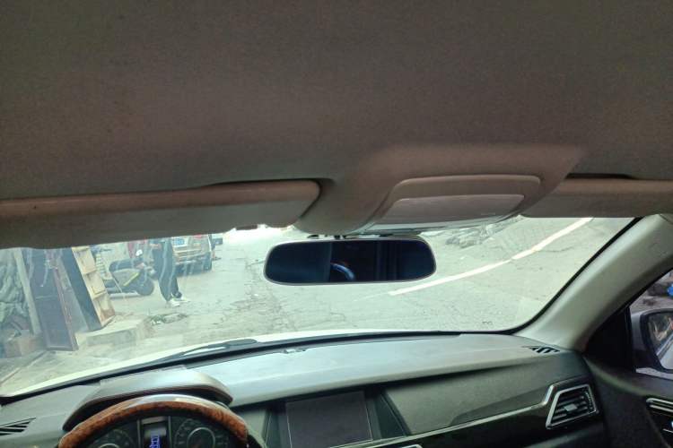 Used Zotye Domy X5 2015 1.5T CVT Landlord Model China IV Standard Headliner