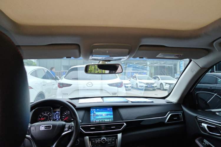 Used Zotye Domy X5 2015 1.5T Manual Luxury Version China IV Standard Headliner
