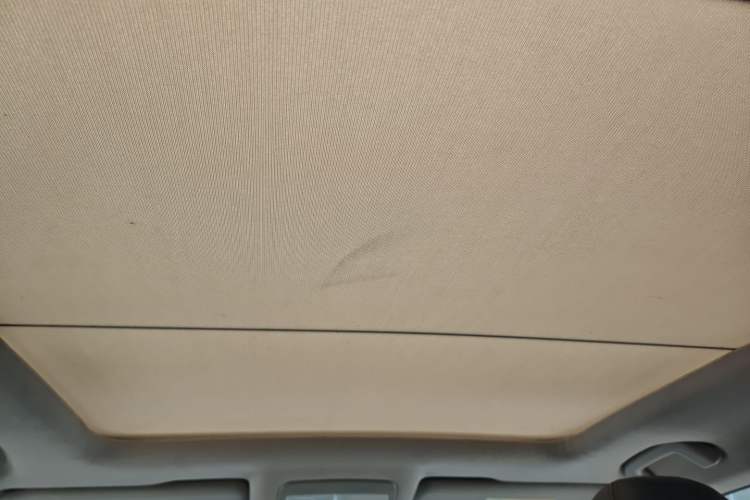 Used Zotye Domy X5 2015 1.5T Manual Luxury Version China IV Standard Headliner