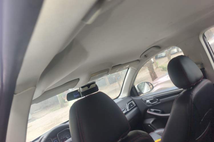 Used Zotye Domy X5 2015 1.5T CVT Landlord Model China IV Standard Headliner
