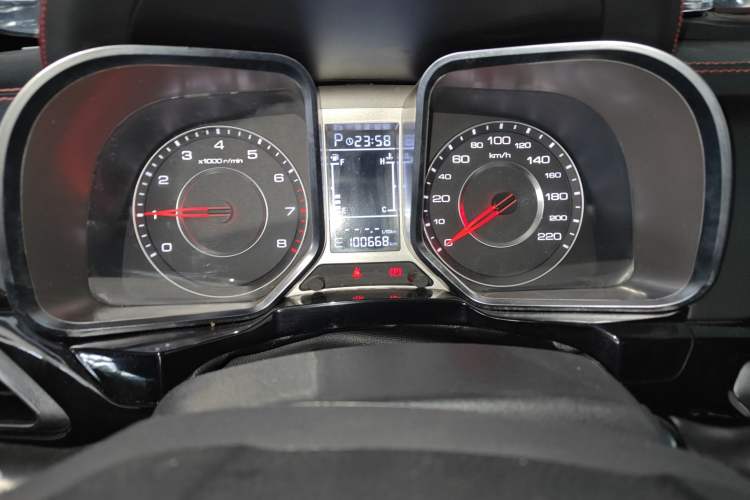 Used Zotye Domy X5 2015 1.5T CVT Chancellor Model China V Standard Instrument Cluster