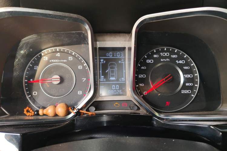 Used Zotye Domy X5 2015 1.5T Manual Luxury Version China IV Standard Instrument Cluster