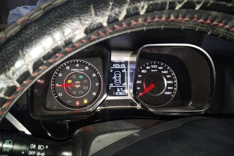 Used Zotye Domy X5 2015 1.5T Manual Luxury Version China IV Standard Instrument Cluster
