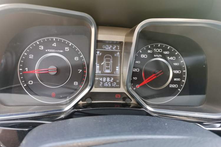 Used Zotye Domy X5 2015 1.5T Manual Luxury Version China IV Standard Instrument Cluster