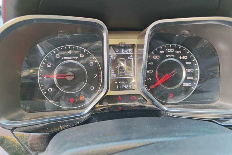 Used Zotye Domy X5 2015 1.5T Manual Elite Model China V Standard Instrument Cluster