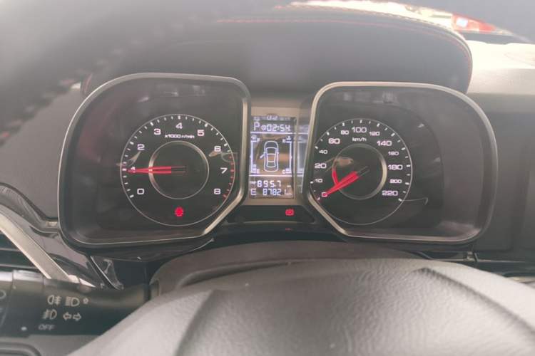 Used Zotye Domy X5 2015 1.5T CVT ZhiXian Trim China V Standard Instrument Cluster