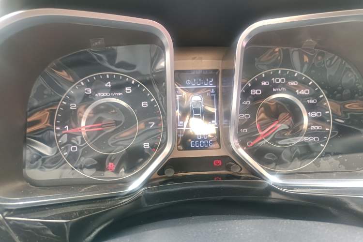 Used Zotye Domy X5 2015 1.5T Manual Luxury Version China IV Standard Instrument Cluster