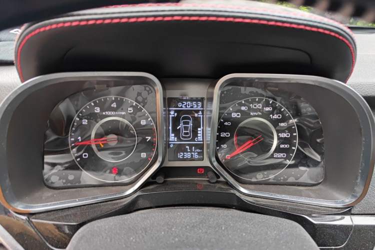 Used Zotye Domy X5 2015 1.5T Manual Luxury Version China IV Standard Instrument Cluster
