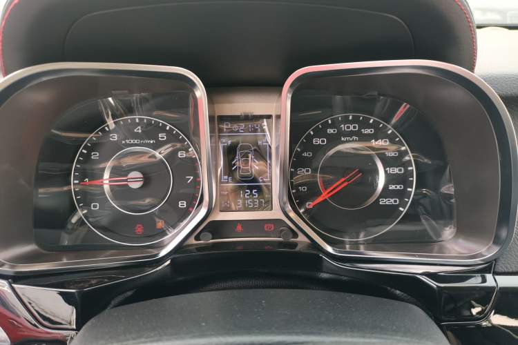 Used Zotye Domy X5 2015 1.5T CVT Landlord Edition China V Standard Instrument Cluster