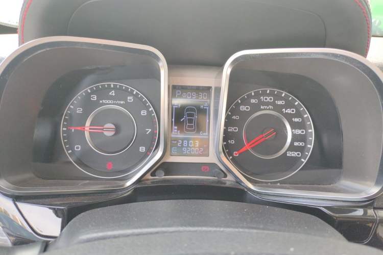 Used Zotye Domy X5 2015 1.5T CVT ZhiXian Model China IV Standard Instrument Cluster