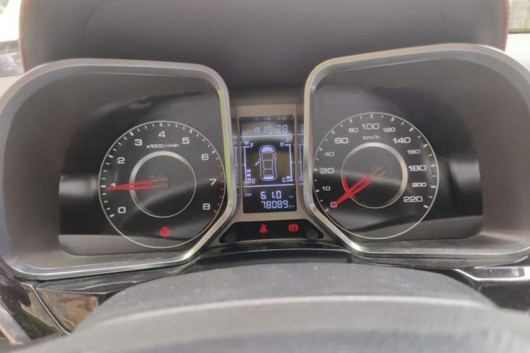 Used Zotye Domy X5 2015 1.5T Manual Luxury Model China V Standard Instrument Cluster