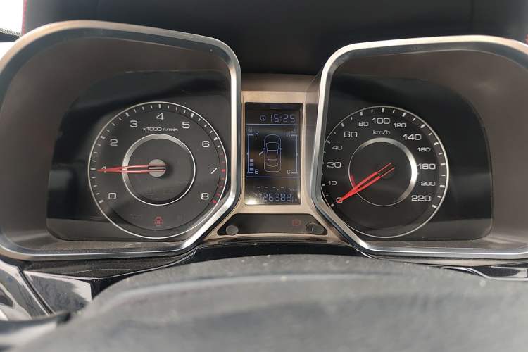 Used Zotye Domy X5 2015 1.5T Manual Luxury Version China IV Standard Instrument Cluster