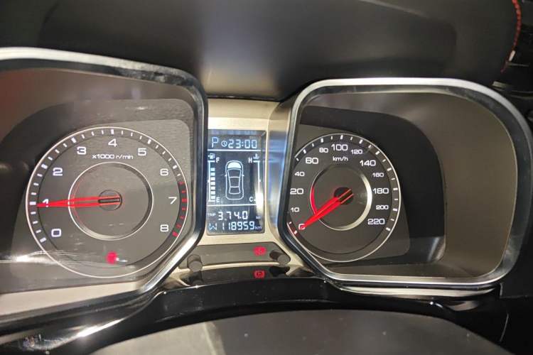 Used Zotye Domy X5 2015 1.5T CVT ZhiXian Model China IV Standard Instrument Cluster