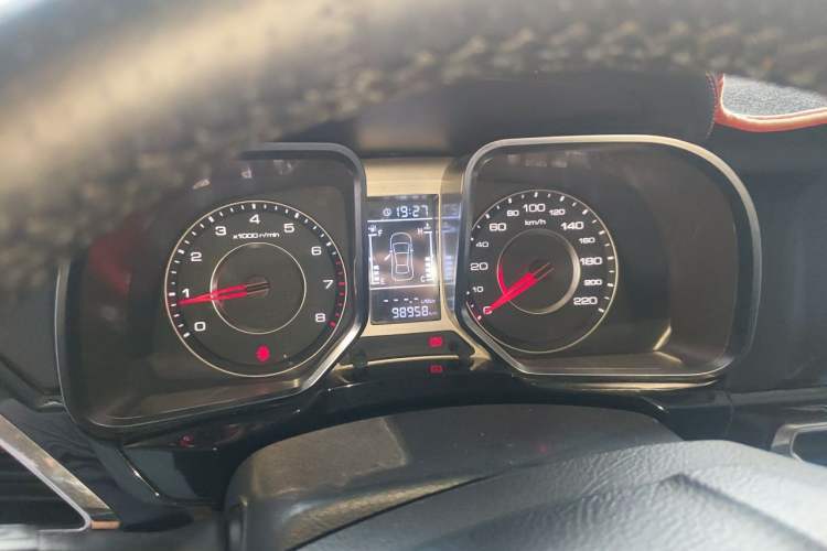 Used Zotye Domy X5 2015 1.5T Manual Luxury Version China IV Standard Instrument Cluster