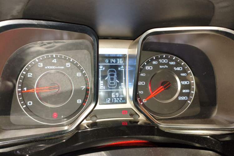 Used Zotye Domy X5 2015 1.5T Manual Elite Model China IV Standard Instrument Cluster