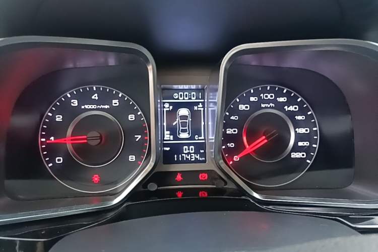 Used Zotye Domy X5 2015 1.5T Manual Luxury Version China IV Standard Instrument Cluster