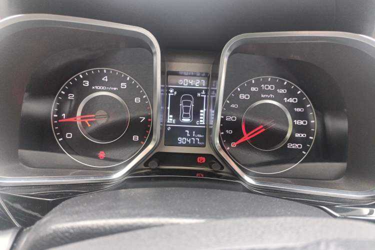 Used Zotye Domy X5 2015 1.5T Manual Luxury Version China IV Standard Instrument Cluster