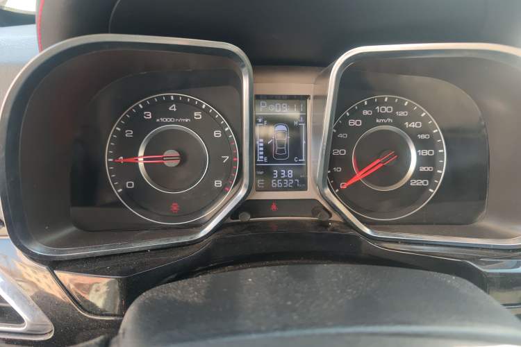 Used Zotye Domy X5 2015 1.5T CVT ZhiXian Model China IV Standard Instrument Cluster