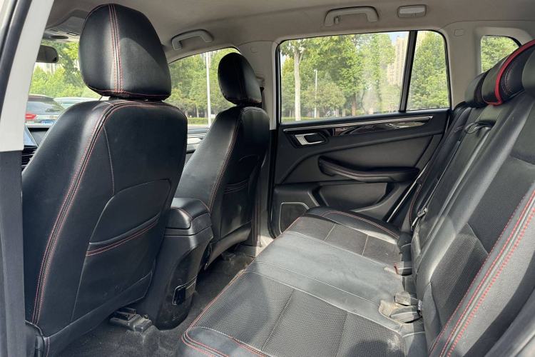 Used Zotye Domy X5 2015 1.5T Manual Luxury Version China IV Standard Interior 4