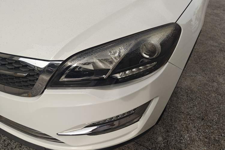 Used Zotye Domy X5 2015 1.5T CVT ZhiXian Model China IV Standard Left Front Headlight
