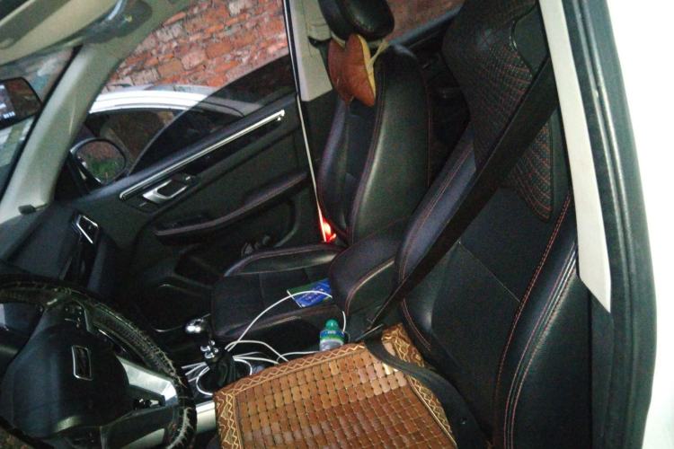 Used Zotye Domy X5 2015 1.5T Manual Luxury Version China IV Standard Left Front Seat