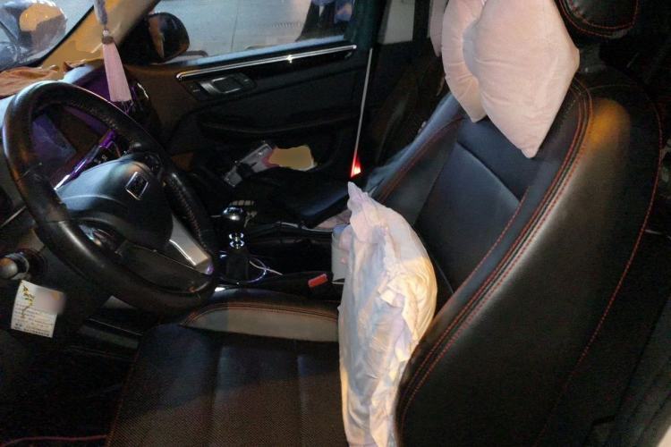Used Zotye Domy X5 2015 1.5T Manual Luxury Version China IV Standard Left Front Seat