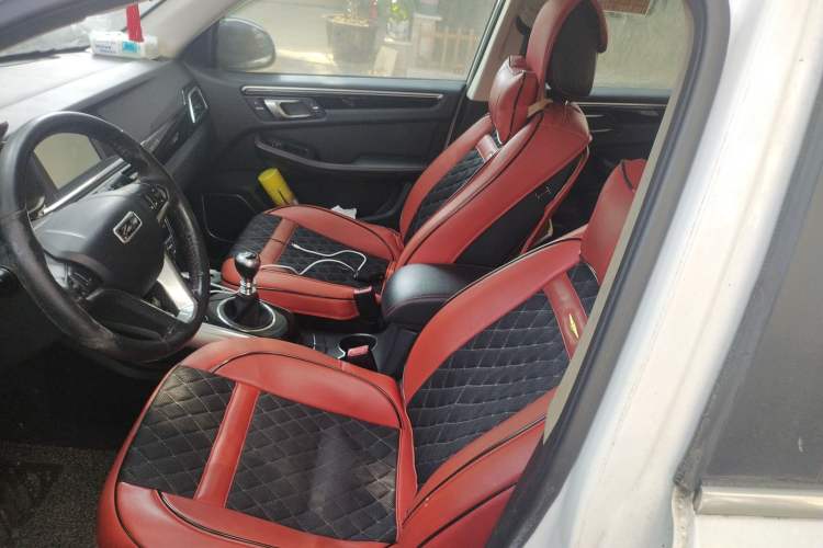 Used Zotye Domy X5 2015 1.5T Manual Luxury Version China IV Standard Left Front Seat