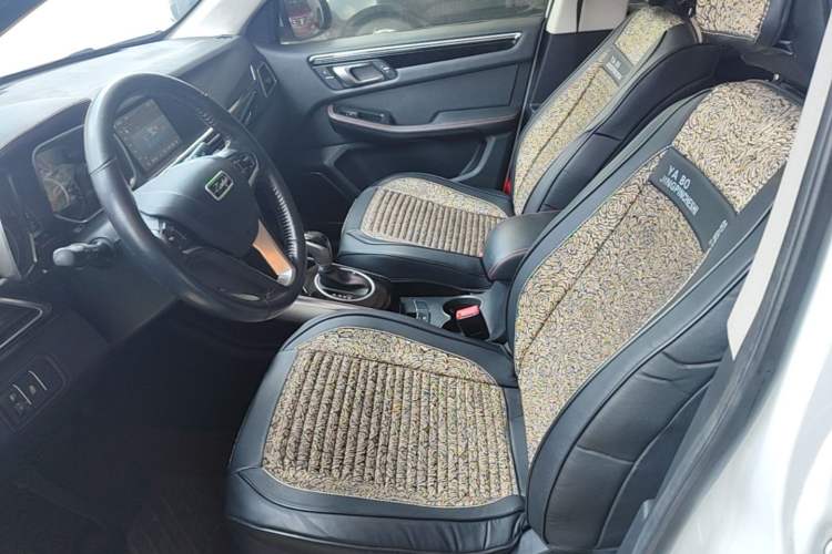 Used Zotye Domy X5 2015 1.5T CVT ZhiXian Trim China V Standard Left Front Seat