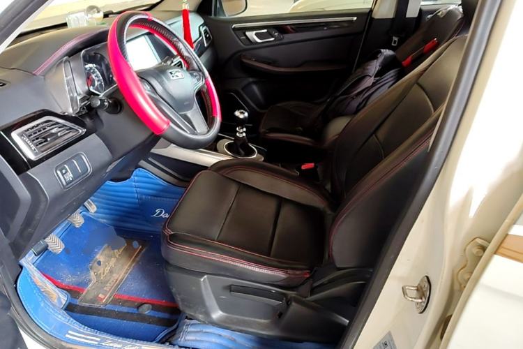 Used Zotye Domy X5 2015 1.5T Manual Luxury Version China IV Standard Left Front Seat