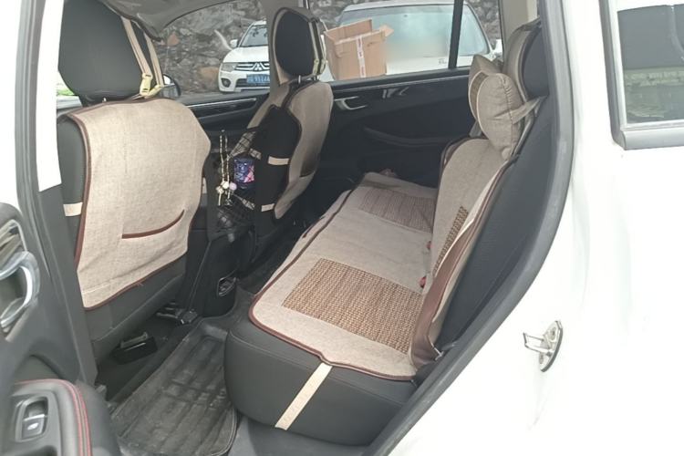 Used Zotye Domy X5 2015 1.5T CVT ZHANG GUI Model China V Standard Left Rear Seat