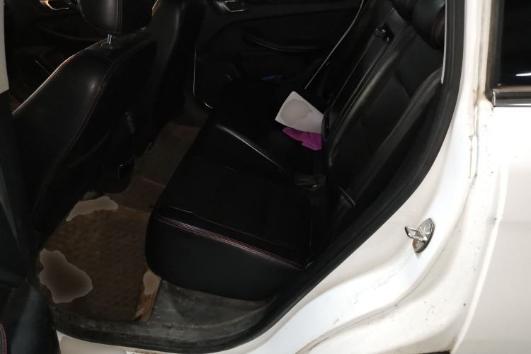 Used Zotye Domy X5 2015 1.5T CVT Landlord Model China IV Standard Left Rear Seat