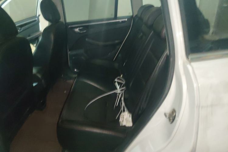 Used Zotye Domy X5 2015 1.5T CVT ZhiXian Model China IV Standard Left Rear Seat