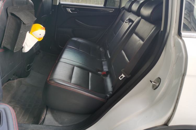 Used Zotye Domy X5 2015 1.5T Manual Luxury Version China IV Standard Left Rear Seat