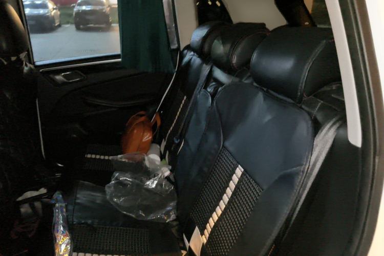 Used Zotye Domy X5 2015 1.5T Manual Luxury Version China IV Standard Left Rear Seat