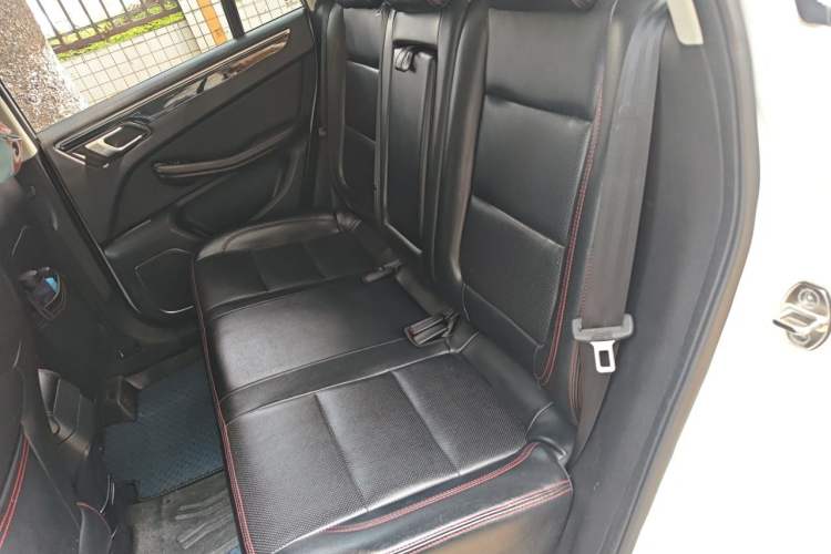 Used Zotye Domy X5 2015 1.5T Manual Luxury Version China IV Standard Left Rear Seat
