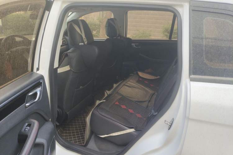 Used Zotye Domy X5 2015 1.5T CVT ZHANG GUI Model China V Standard Left Rear Seat