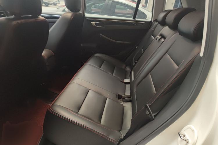 Used Zotye Domy X5 2015 1.5T Manual Luxury Version China IV Standard Left Rear Seat