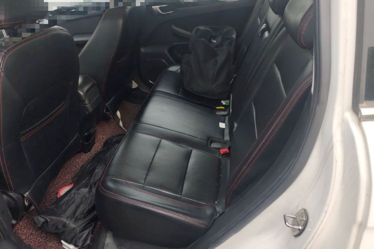 Used Zotye Domy X5 2015 1.5T Manual Luxury Version China IV Standard Left Rear Seat