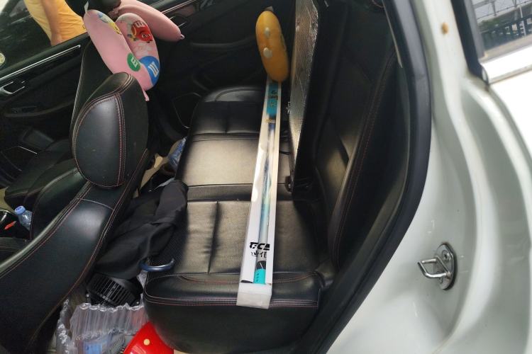 Used Zotye Domy X5 2015 1.5T Manual Luxury Version China IV Standard Left Rear Seat