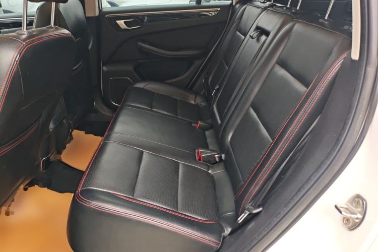 Used Zotye Domy X5 2015 1.5T Manual Luxury Version China IV Standard Left Rear Seat
