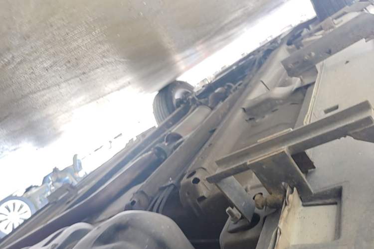 Used Zotye Domy X5 2015 1.5T CVT ZhiXian Trim China V Standard Left Side Sill