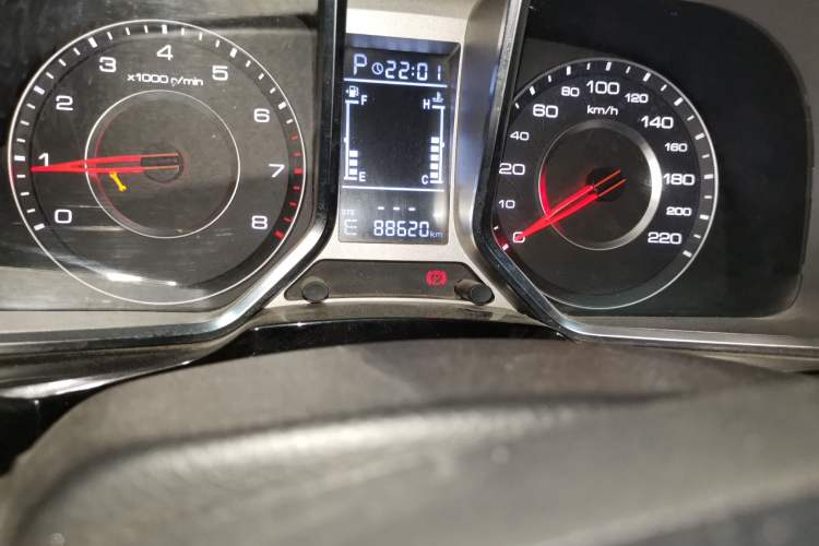 Used Zotye Domy X5 2015 1.5T CVT Landlord Model China IV Standard Odometer Close Up