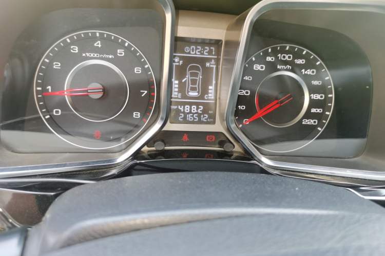 Used Zotye Domy X5 2015 1.5T Manual Luxury Version China IV Standard Odometer Close Up