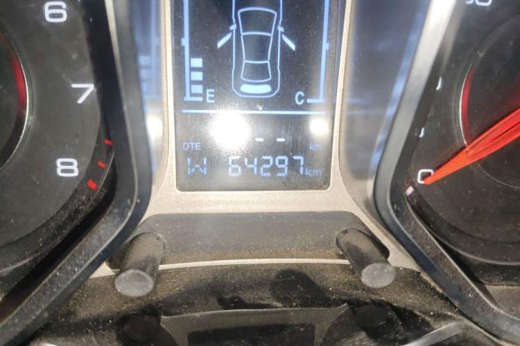 Used Zotye Domy X5 2015 1.5T CVT ZhiXian Model China IV Standard Odometer Close Up